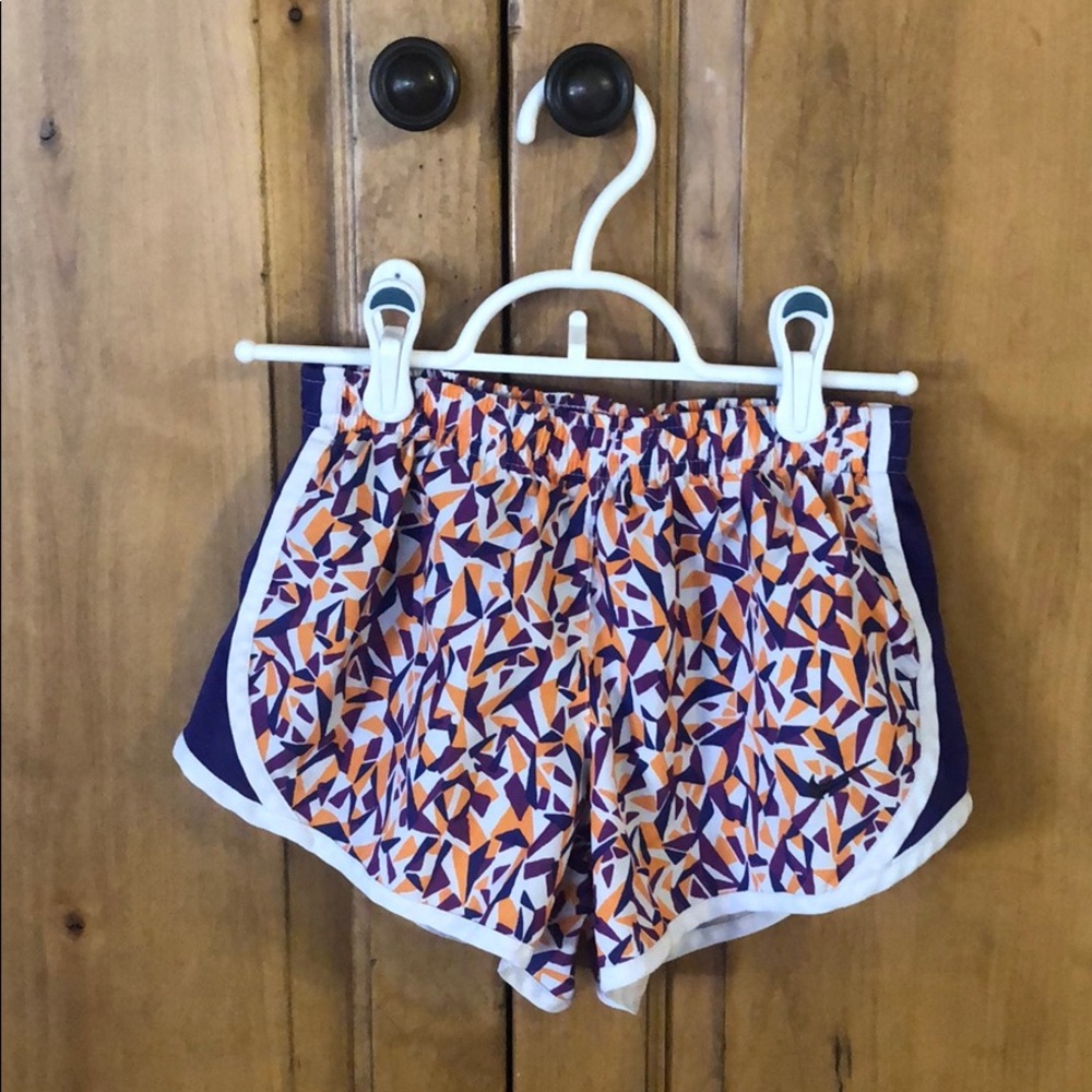 Girls S Nike shorts